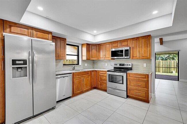 Building Photo - 5700 SW 120th Ave