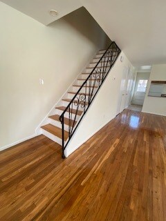 Floorplan - Lloyd Manor Apartments