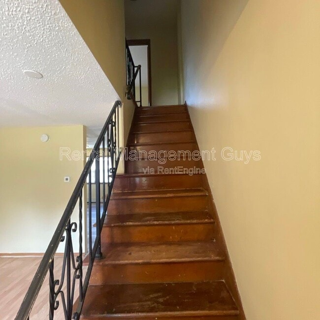 Building Photo - 501 N Morgan Ave