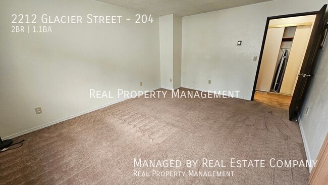 Building Photo - 2212 Glacier St