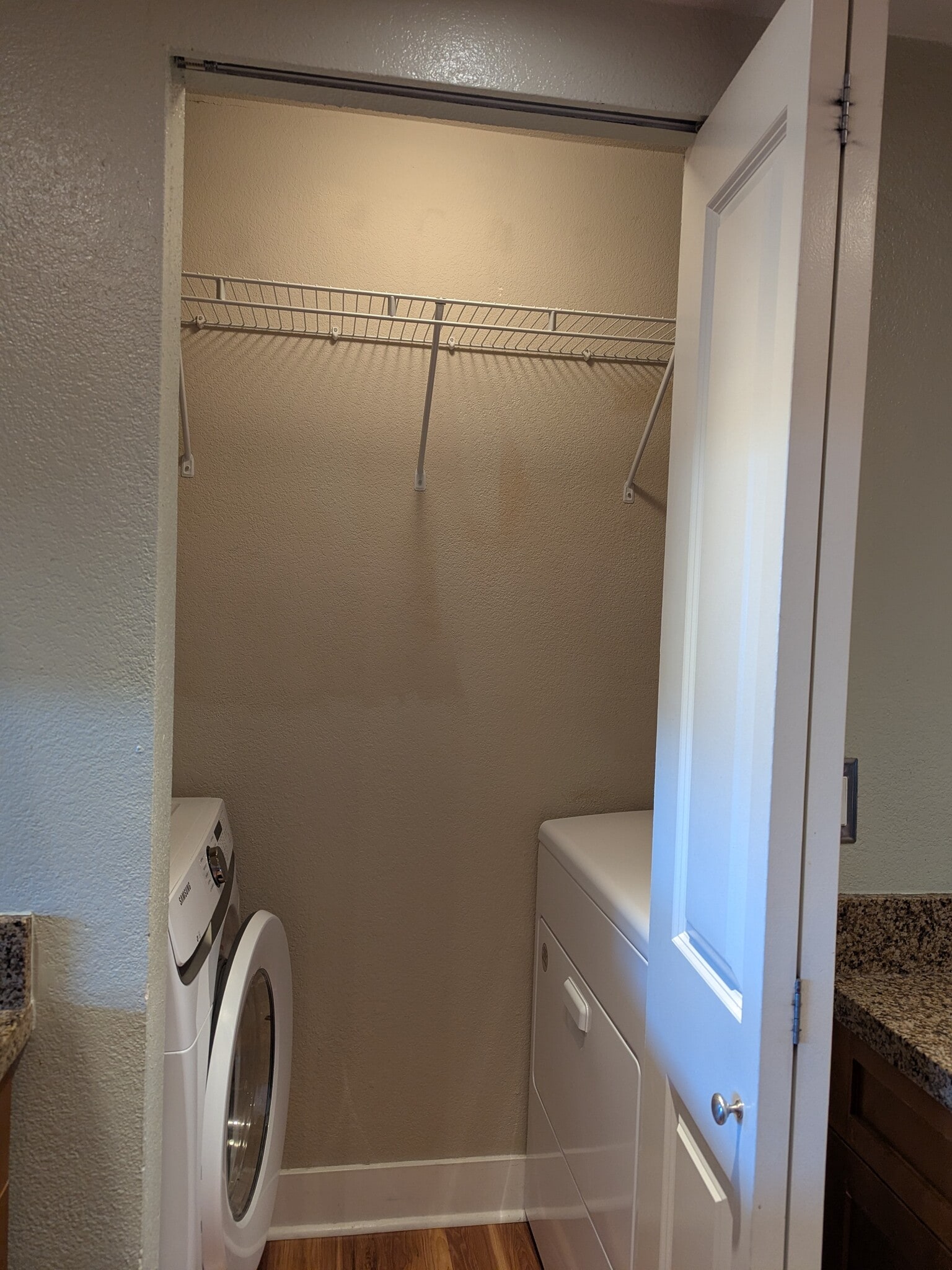 Building Photo - 937 N 200th St