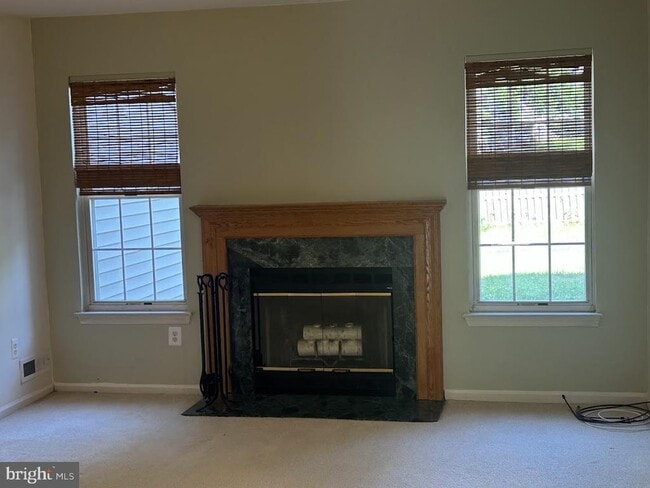 Building Photo - 2623 Virginia Ln