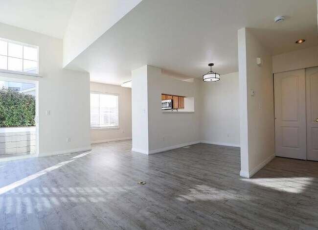 Building Photo - 2602 Timberwood Dr