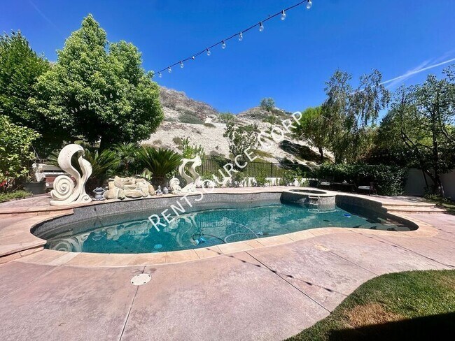 Building Photo - 16339 Mountain Ln