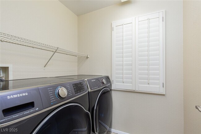 Building Photo - 7649 Lookout Hill St