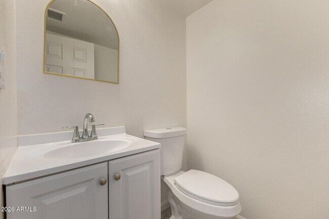 Building Photo - 1343 E Angela Dr