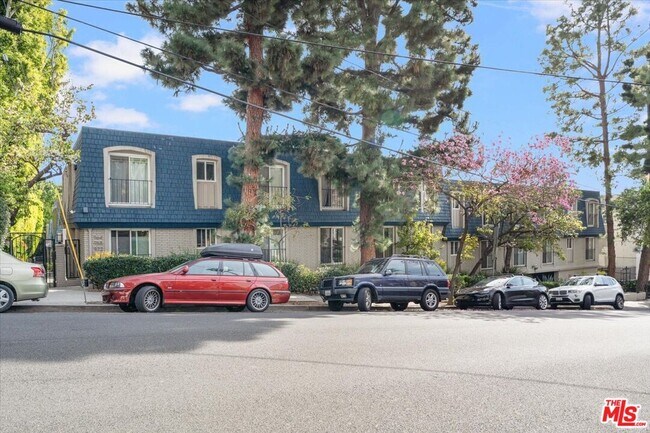 Building Photo - 968 Larrabee St