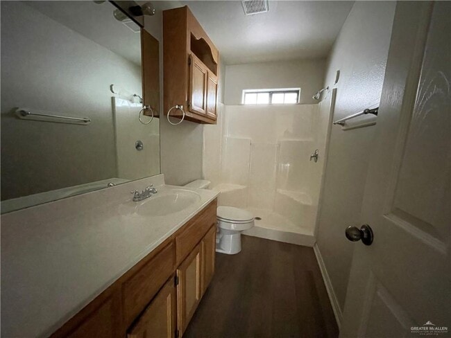 Building Photo - 15 Dora Jeanne Dr