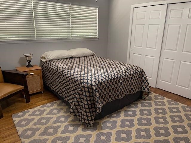 Building Photo - 2002 Greenwood Dr