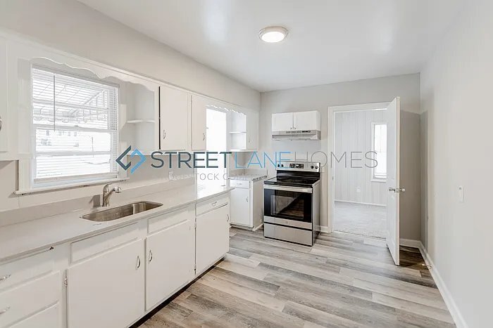 Building Photo - 4202 16th Ave