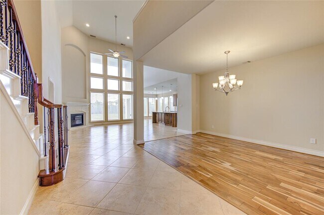 Building Photo - 27326 Walden Gulch Ln
