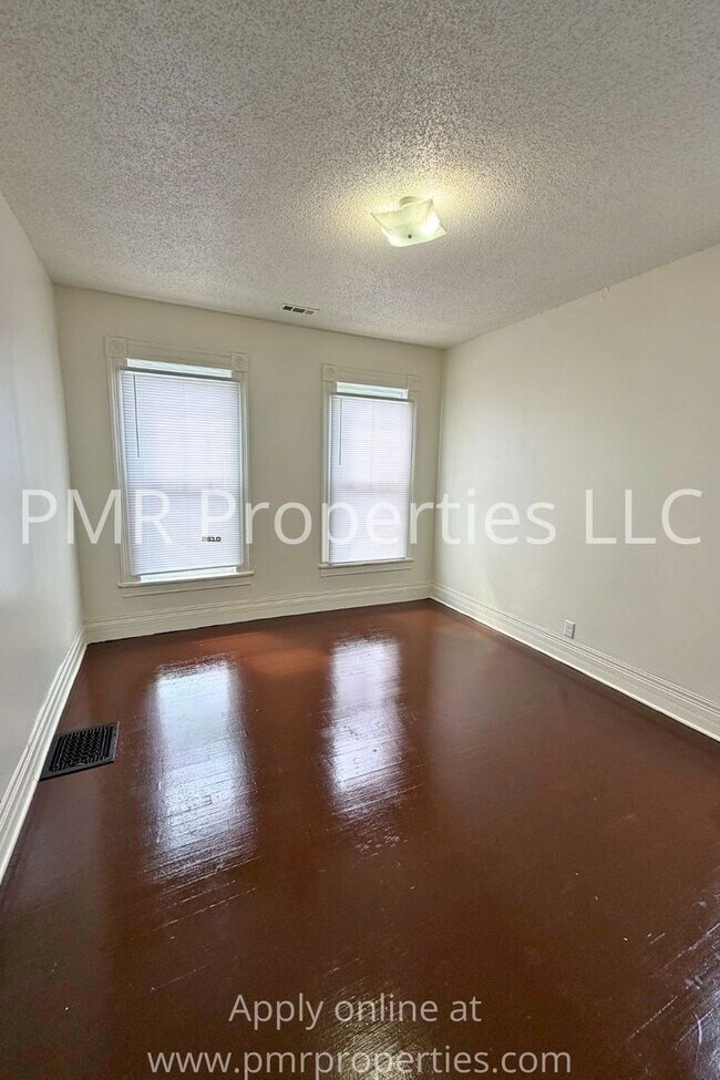 Building Photo - 613 N 22nd St