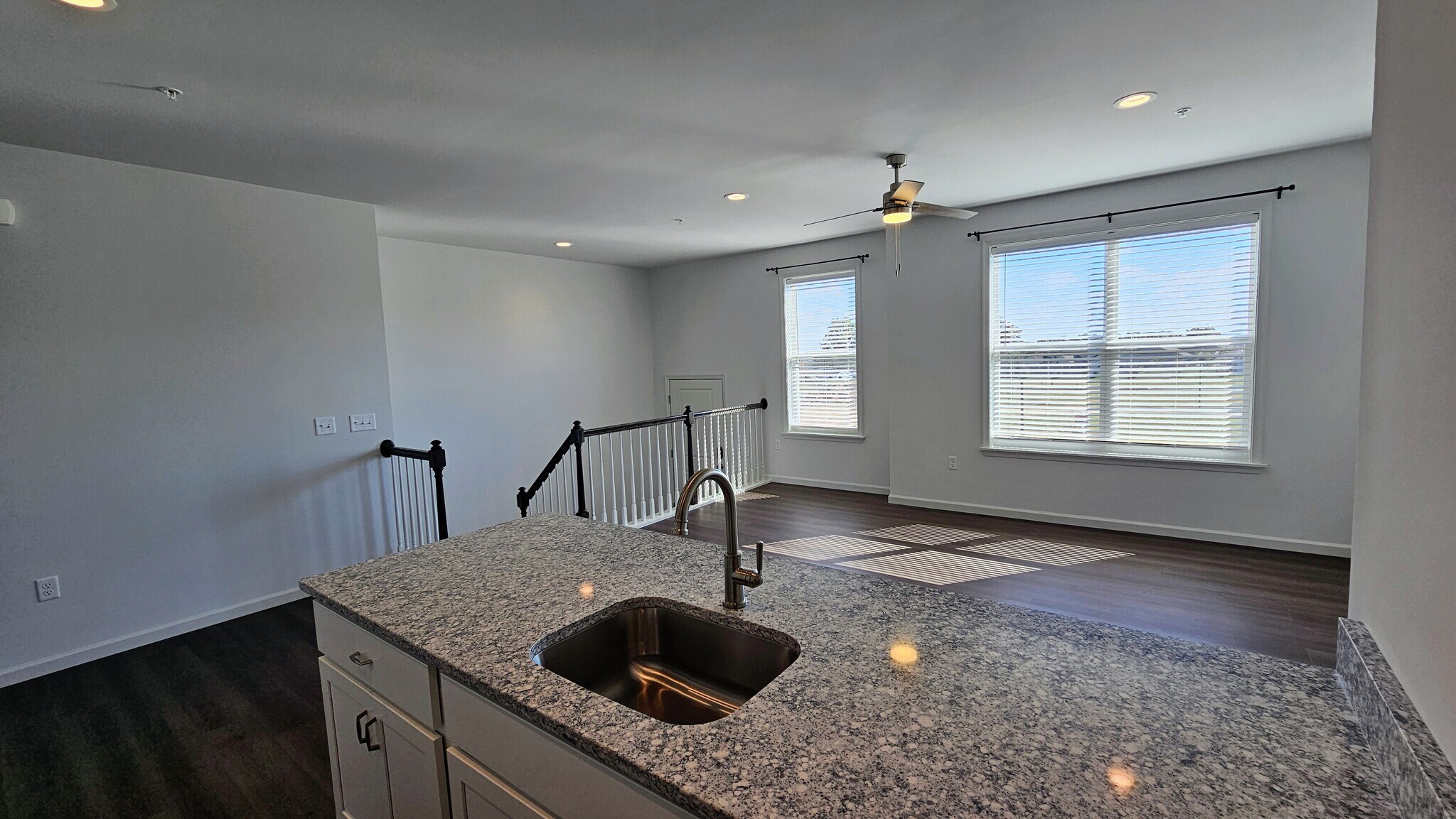 Building Photo - 63 N Conifer Dr