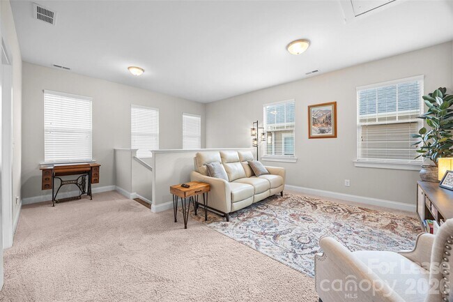 Building Photo - 522 Spring Landing Dr