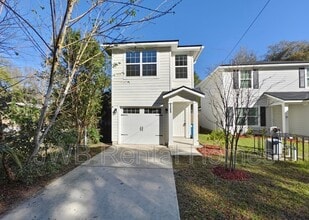 Building Photo - 9109 India Ave