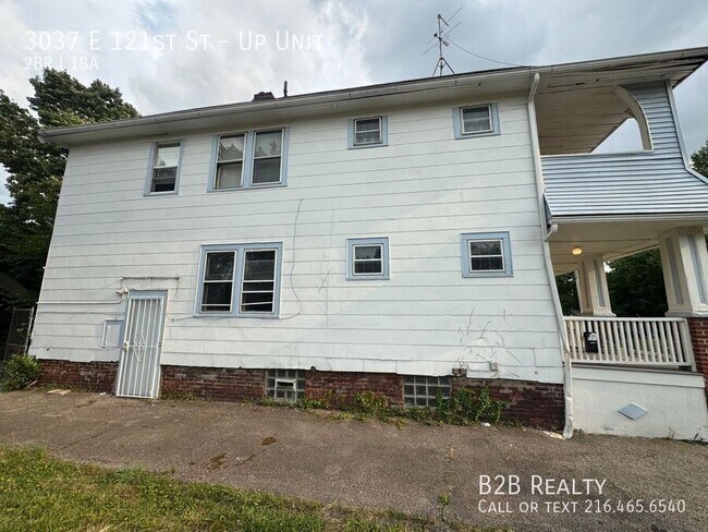 Building Photo - 3037 E 121st St