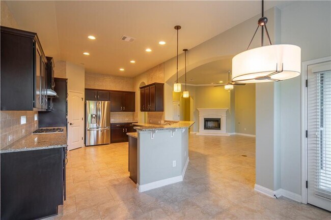 Building Photo - 307 Elderberry Rd