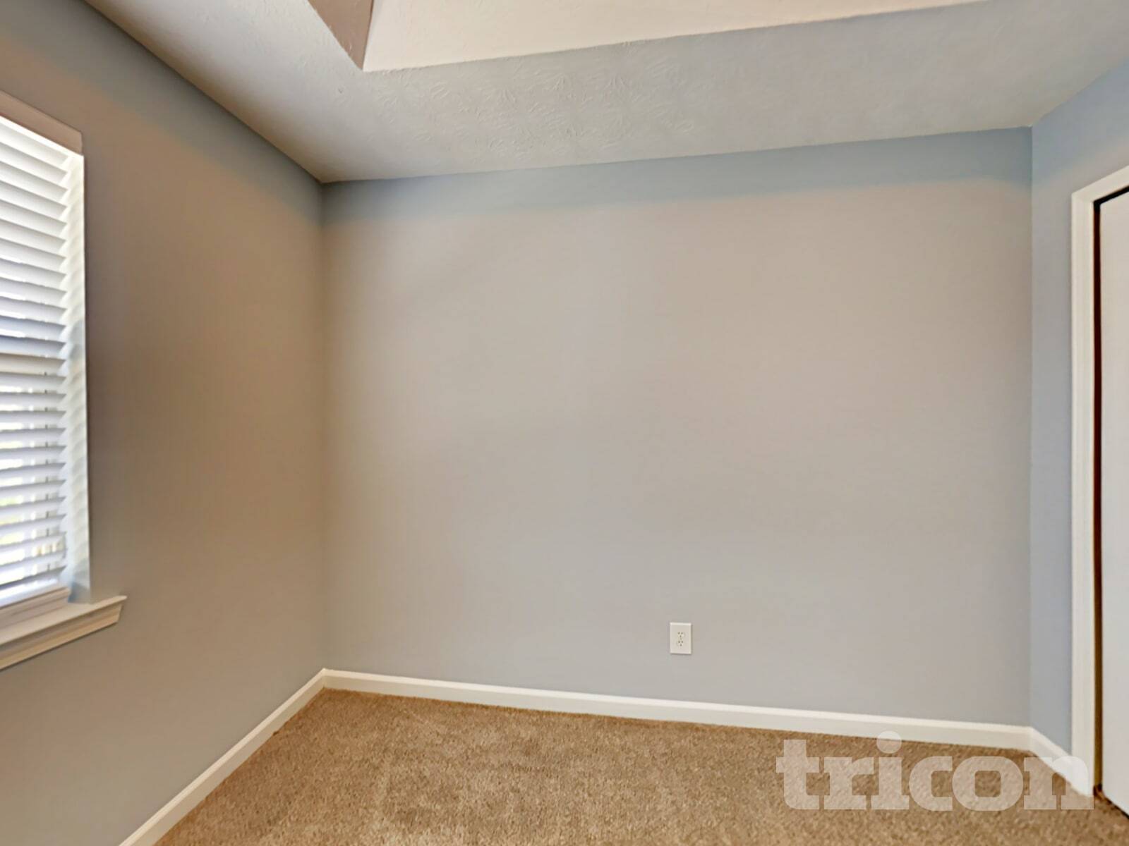 Building Photo - 555 Chaseridge Dr