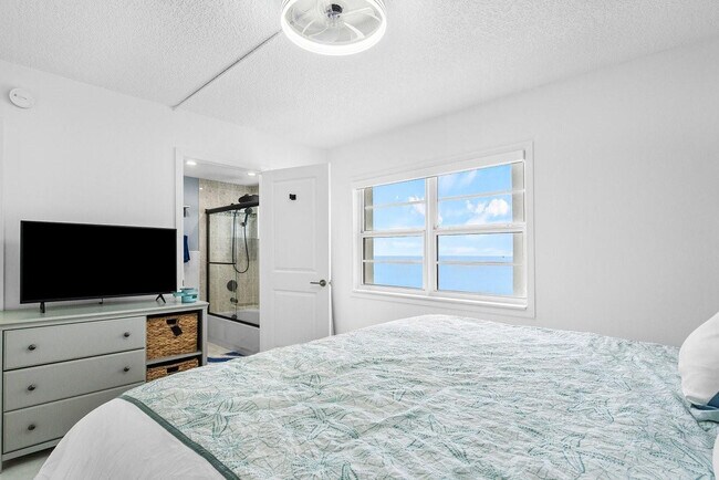 Building Photo - 1500 S Ocean Blvd