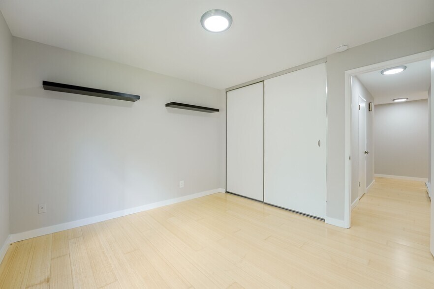 Building Photo - 1100 S Atlantic St