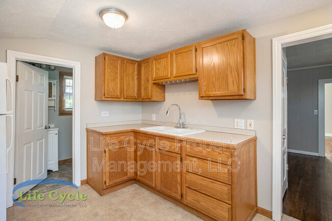 Building Photo - 243 Michigan St NW