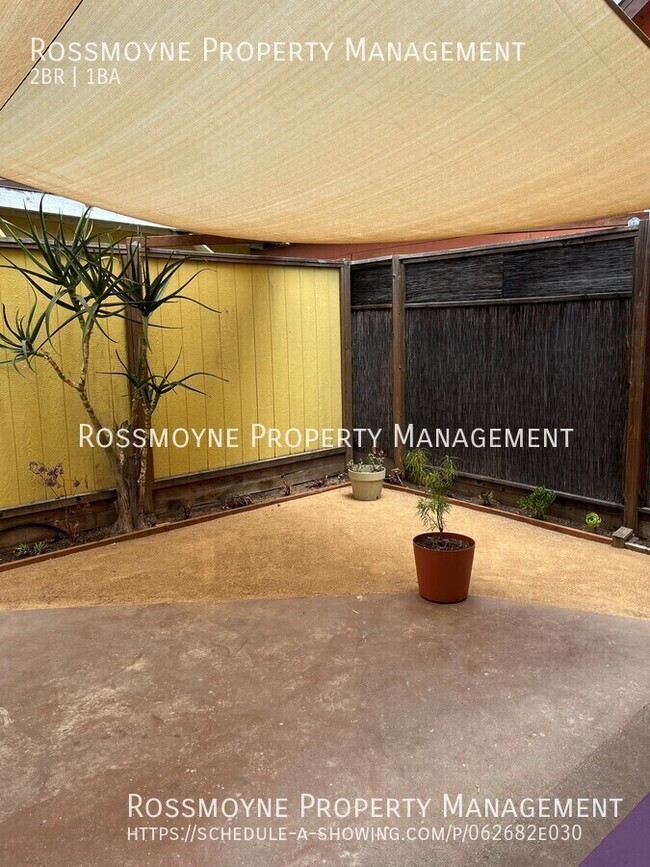 Building Photo - 1243 Yosemite Dr