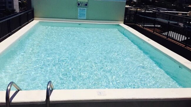 Building Photo - 1040 Kinau/2BR/1BA/1PK