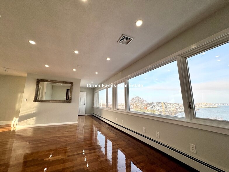 Building Photo - 63 Upland Rd