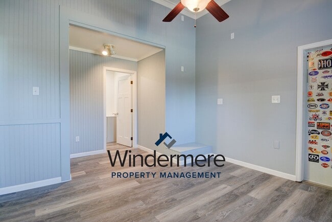 Building Photo - 1 Bed 1 Bath newly remodeled with Large shop **$500 off first months rent**