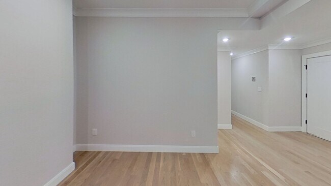 Building Photo - 47 Englewood Ave