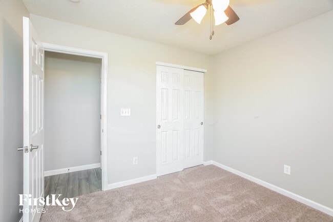 Building Photo - 5846 Wintersweet Ln