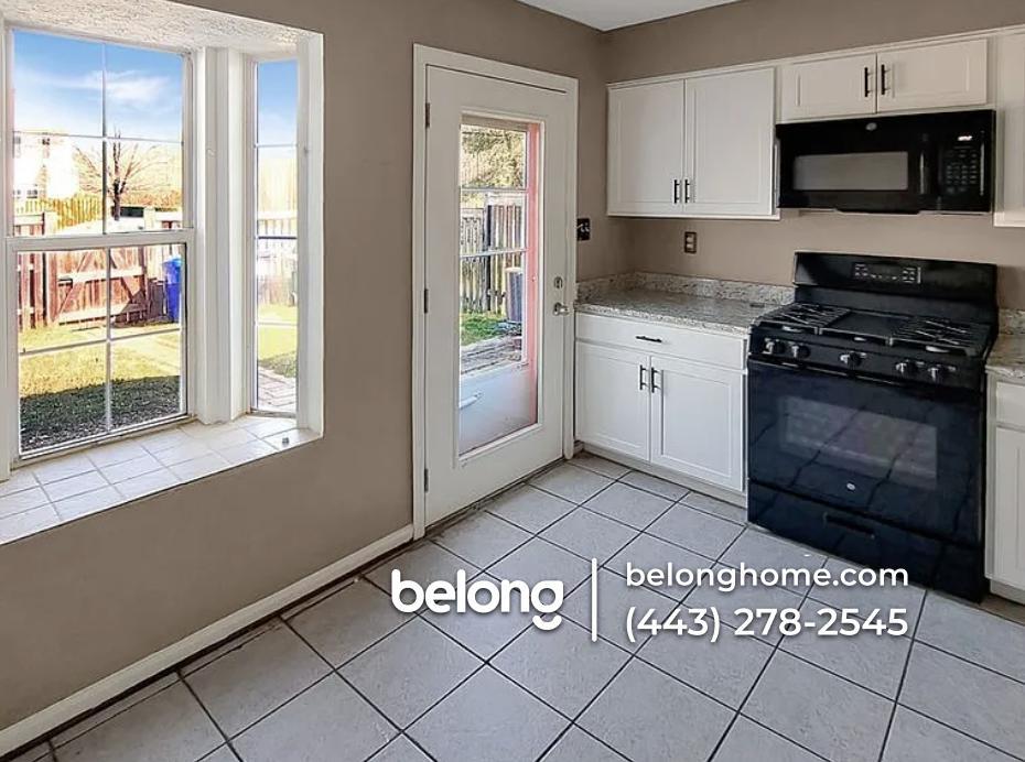 Building Photo - 3870 Gateview Pl