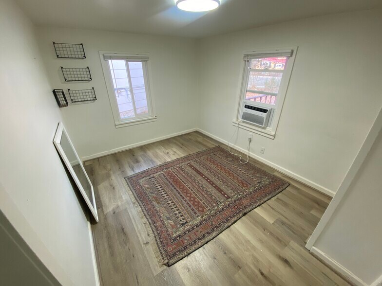 Building Photo - 312 Peach Ave