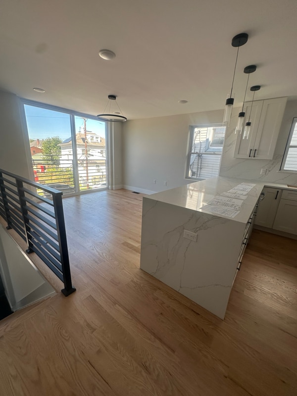 Building Photo - 62 Hillside Ave