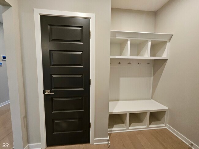 Building Photo - 228 Oakhurst Wy