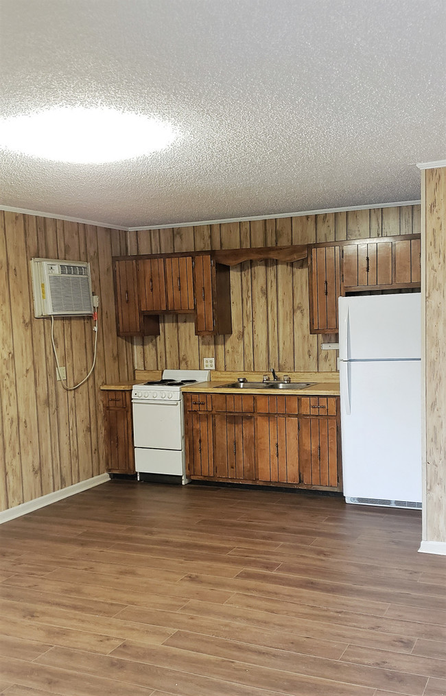 Building Photo - Willow Run Apartments