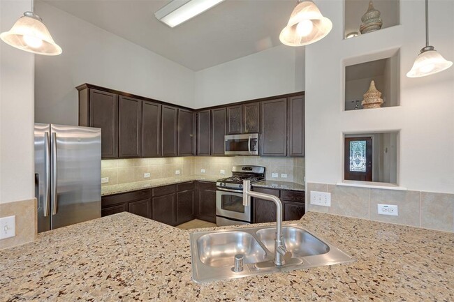 Building Photo - 2403 Snowy Egret Drive