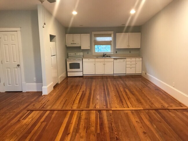 Building Photo - 4508b Park Ave, Nashville TN 37209 *Leasin...