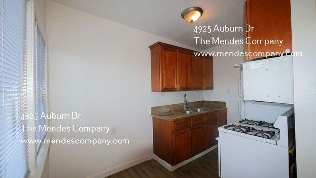 Building Photo - 4925 Auburn Dr