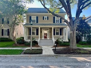 Building Photo - 614 Nadina Pl