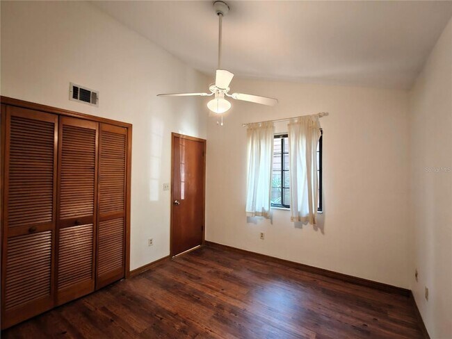 Building Photo - 830 SW 56th Terrace