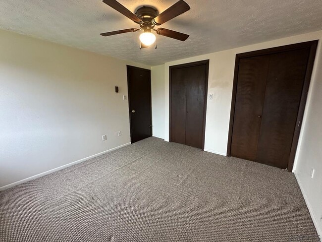 Building Photo - 2008 Forest Hills Dr