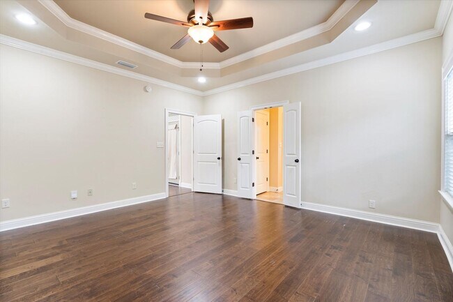 Building Photo - UPCOMING LISTING-CUSTOM BUILT HOME IN PINEHURST