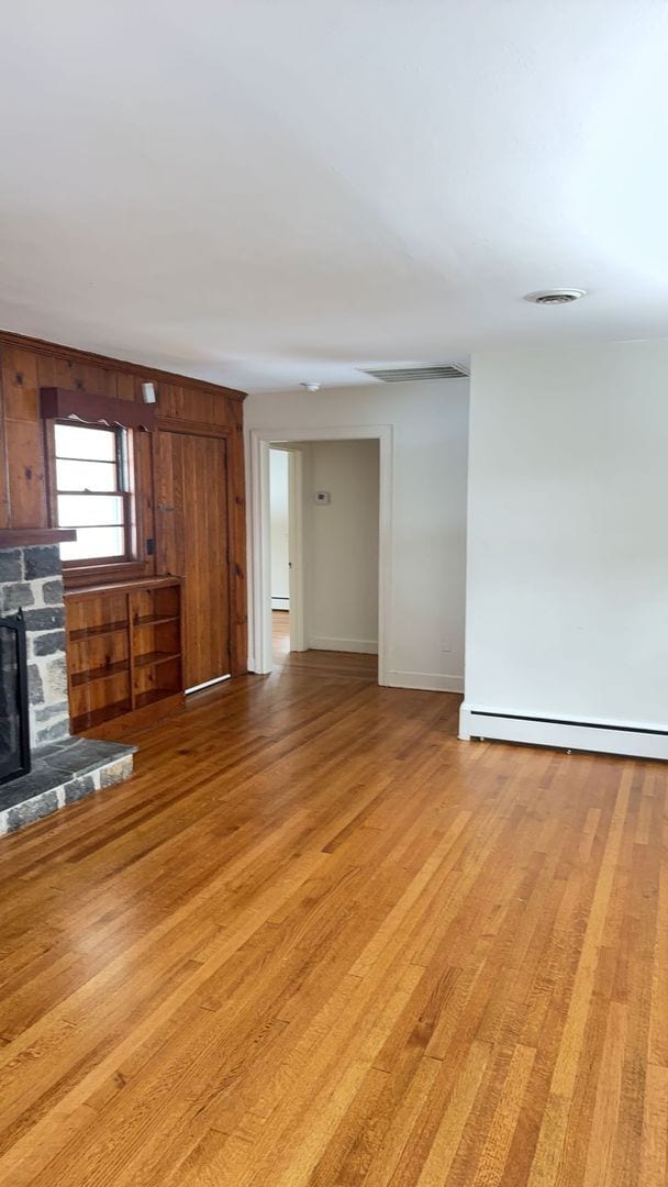 Building Photo - 3 BR 2 BA House