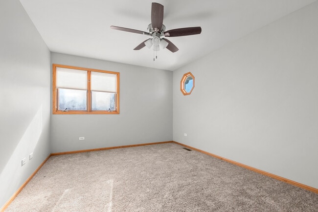 Building Photo - 790 Eastwind Dr