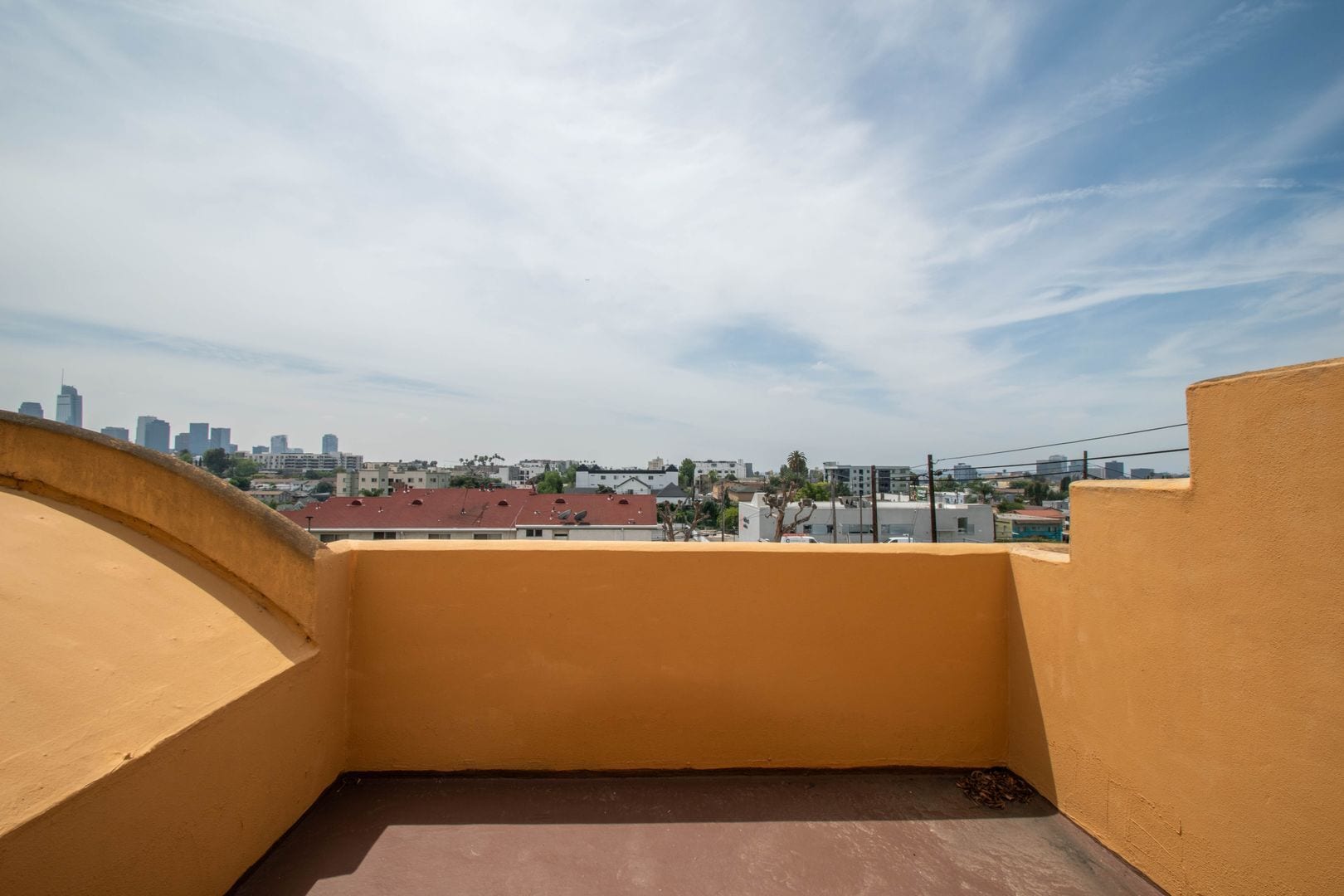 Building Photo - 425 N Alvarado St