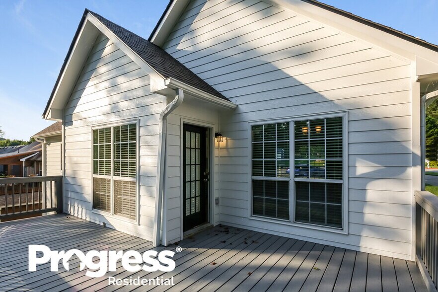 Building Photo - 5965 Tallant Dr