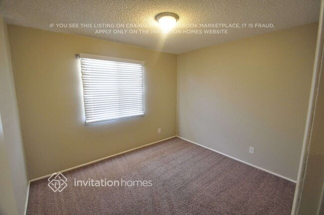 Building Photo - 2219 W Cholla St