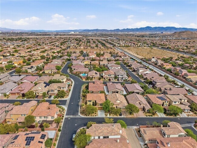 Building Photo - 10344 Shropshire St