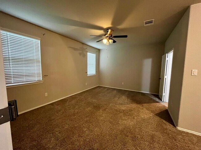 Building Photo - 5443 Redwood Summit Ln